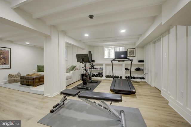 5142 KLINGLE ST NW, Washington, DC 20016