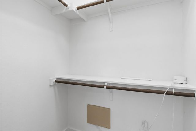 2002 E 7th ST 227, Austin, TX 78702