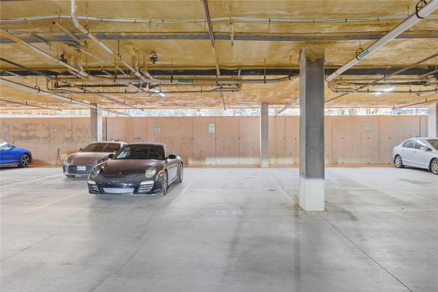 2002 E 7th ST 227, Austin, TX 78702