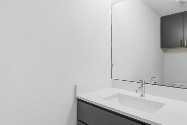 2002 E 7th ST 227, Austin, TX 78702