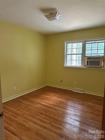 3220 Wiseman Drive, Charlotte, NC 28227