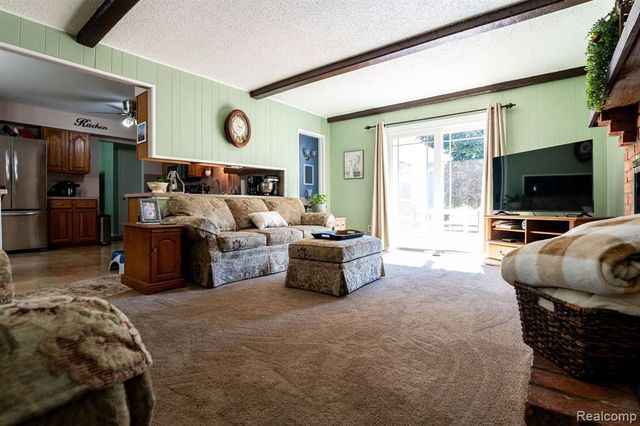 4190 Charter Oak Drive, Flint, MI 48507