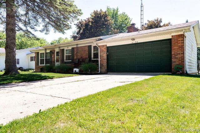 4190 Charter Oak Drive, Flint, MI 48507