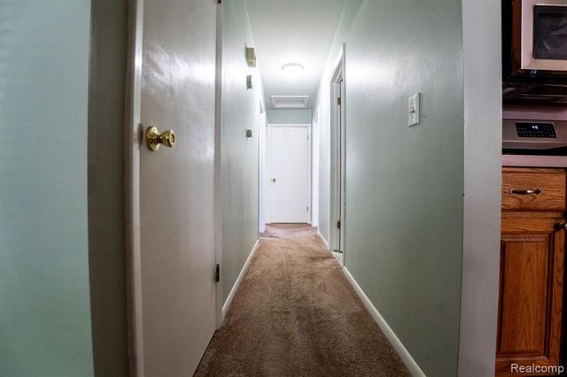 4190 Charter Oak Drive, Flint, MI 48507