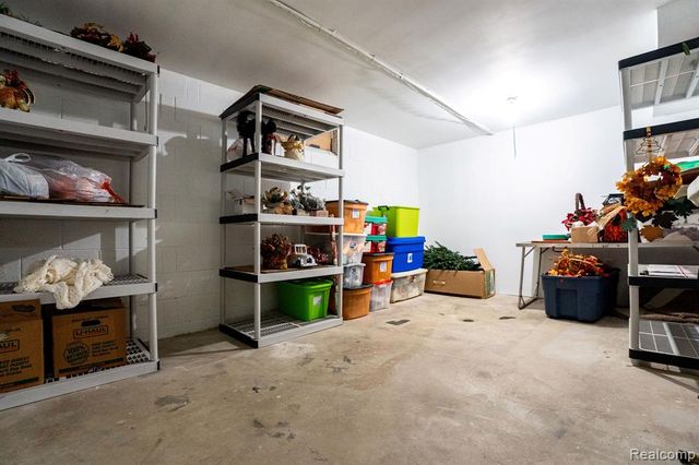 4190 Charter Oak Drive, Flint, MI 48507