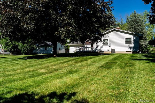 4190 Charter Oak Drive, Flint, MI 48507