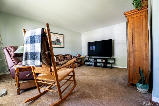 4190 Charter Oak Drive, Flint, MI 48507