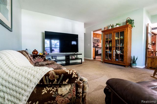 4190 Charter Oak Drive, Flint, MI 48507