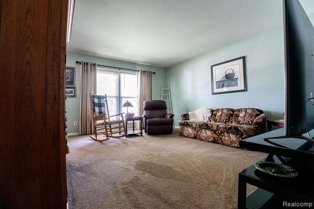 4190 Charter Oak Drive, Flint, MI 48507
