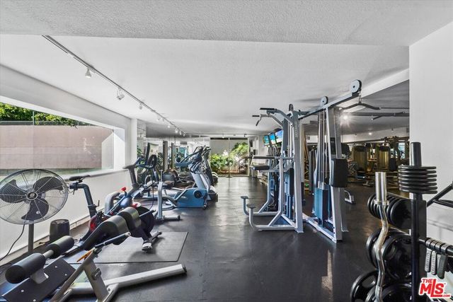 1131 Alta Loma Road 119, West Hollywood, CA 90069