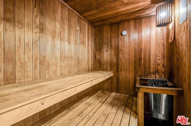 1131 Alta Loma Road 119, West Hollywood, CA 90069