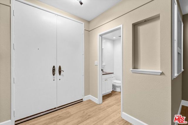 1131 Alta Loma Road 119, West Hollywood, CA 90069