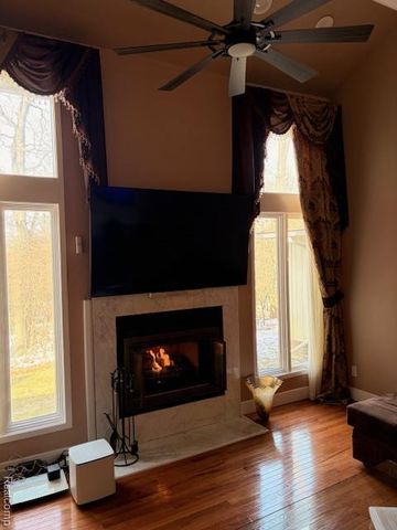 5541 Walnut Circle W Circle, West Bloomfield, MI 48322