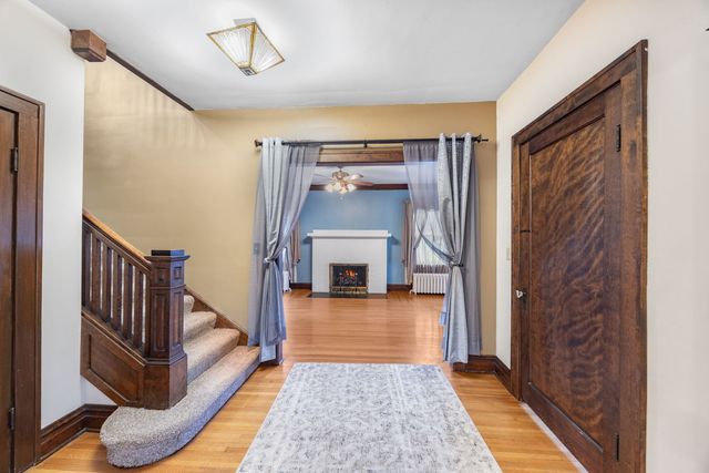 1311 N Richmond Road, Mchenry, IL 60050