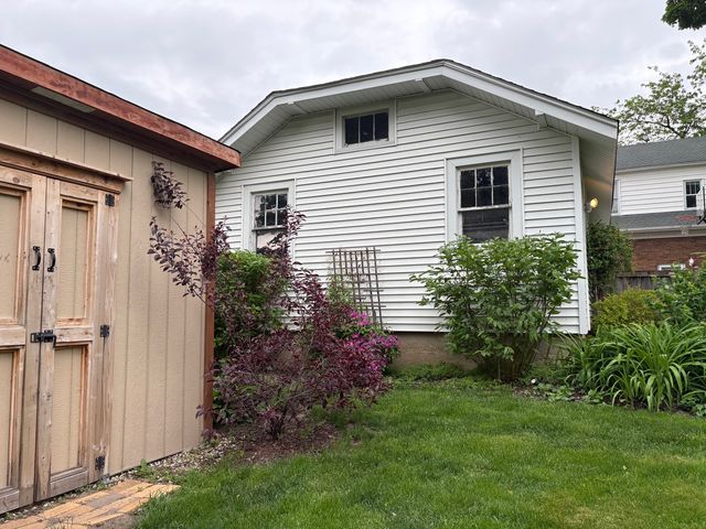 1311 N Richmond Road, Mchenry, IL 60050
