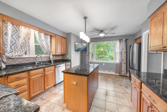 1311 N Richmond Road, Mchenry, IL 60050