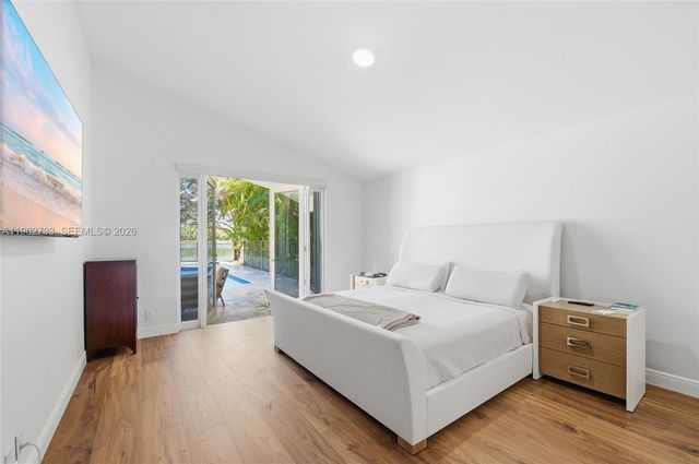 2562 Eagle Run Ln, Weston, FL 33327