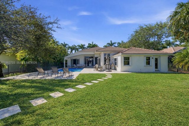 2562 Eagle Run Ln, Weston, FL 33327