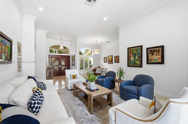 2562 Eagle Run Ln, Weston, FL 33327