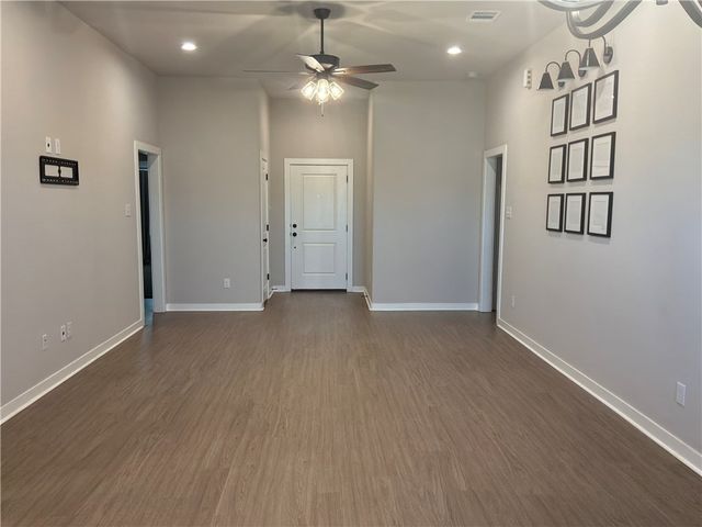 2834 Messenger Way, Bryan, TX 77803