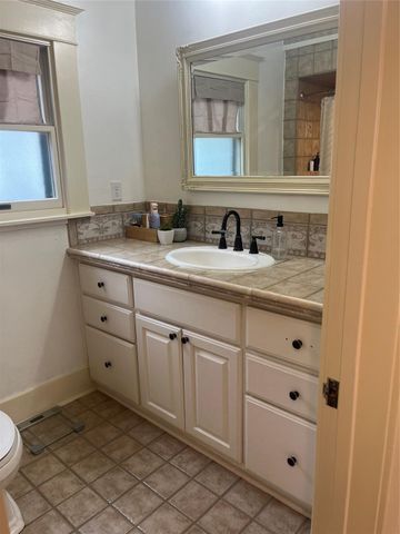 1335 Cortlandt Street, Houston, TX 77008