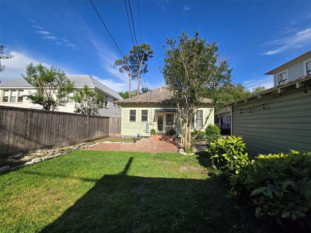 1335 Cortlandt Street, Houston, TX 77008