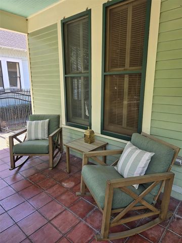 1335 Cortlandt Street, Houston, TX 77008