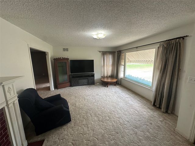 611 Idlewild Drive, Brownwood, TX 76801