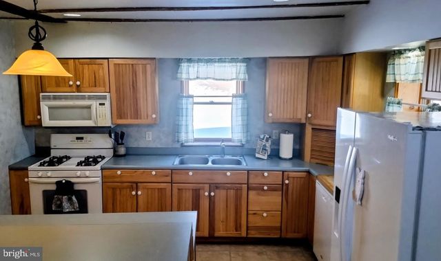 670 MARTICVILLE RD, Pequea, PA 17565