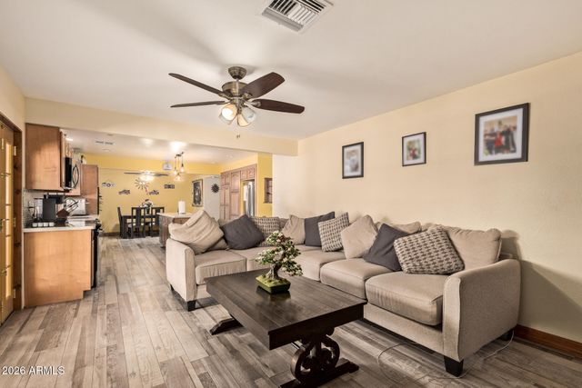 2223 W JAVELINA Avenue, Mesa, AZ 85202