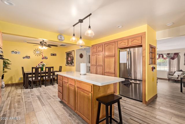 2223 W JAVELINA Avenue, Mesa, AZ 85202
