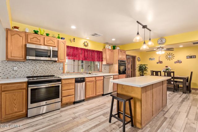 2223 W JAVELINA Avenue, Mesa, AZ 85202