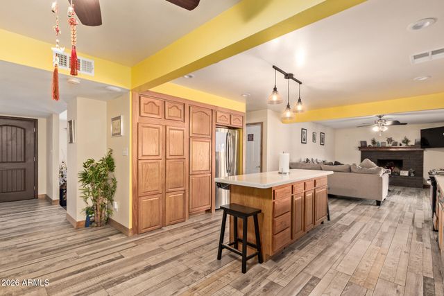2223 W JAVELINA Avenue, Mesa, AZ 85202