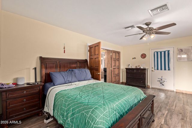 2223 W JAVELINA Avenue, Mesa, AZ 85202