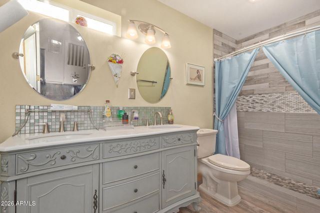 2223 W JAVELINA Avenue, Mesa, AZ 85202