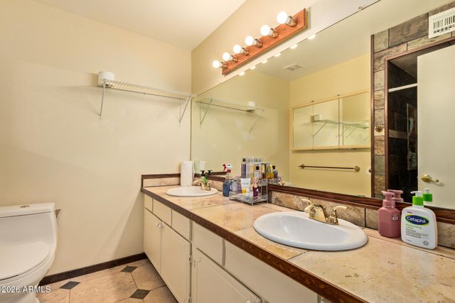 2223 W JAVELINA Avenue, Mesa, AZ 85202