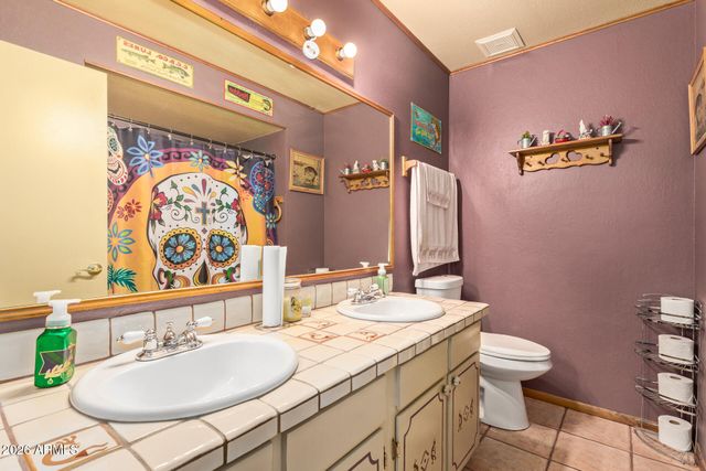 2223 W JAVELINA Avenue, Mesa, AZ 85202