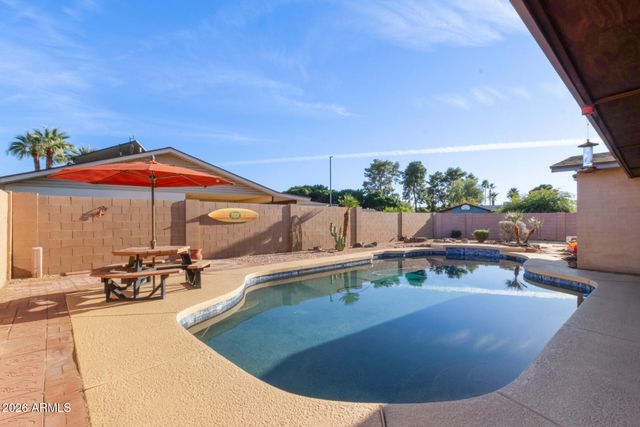 2223 W JAVELINA Avenue, Mesa, AZ 85202