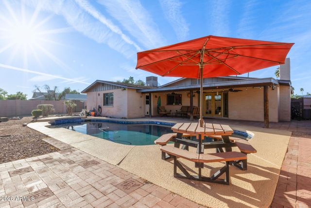 2223 W JAVELINA Avenue, Mesa, AZ 85202