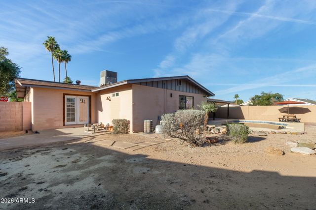 2223 W JAVELINA Avenue, Mesa, AZ 85202