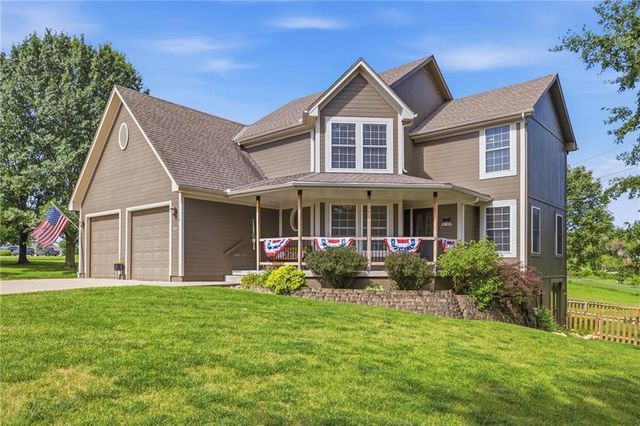 601 Little Bend Court, Pleasant Hill, MO 64080