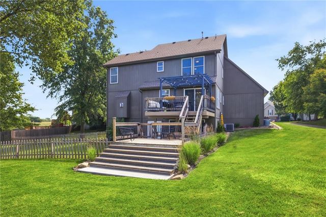 601 Little Bend Court, Pleasant Hill, MO 64080
