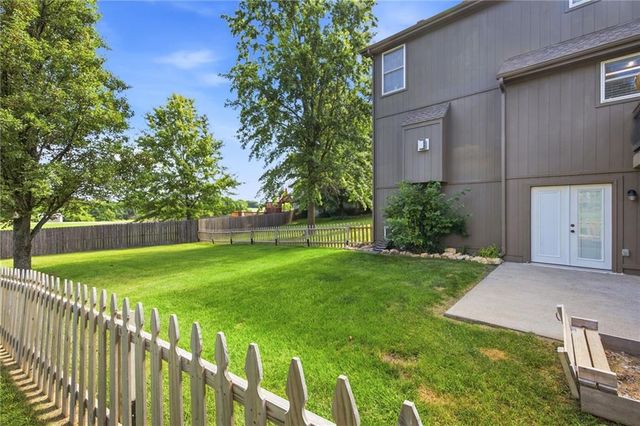 601 Little Bend Court, Pleasant Hill, MO 64080