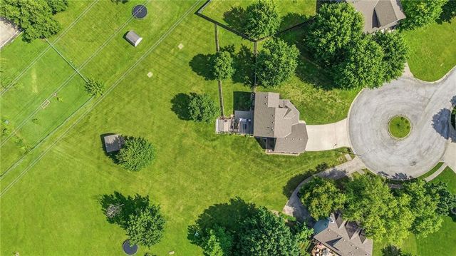 601 Little Bend Court, Pleasant Hill, MO 64080