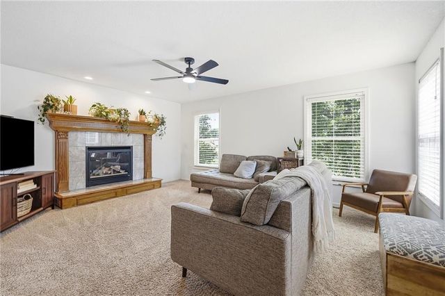 601 Little Bend Court, Pleasant Hill, MO 64080