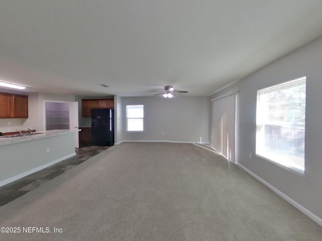 1987 APRIL OAKS Drive, Jacksonville, FL 32221