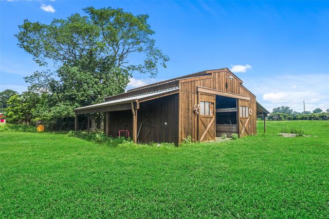 26618 Mitchell Road, Hempstead, TX 77445