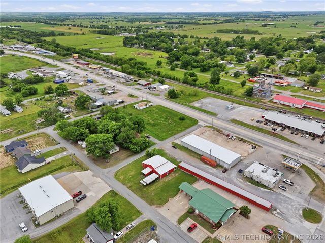 113 S Wilder, Chouteau, OK 74337