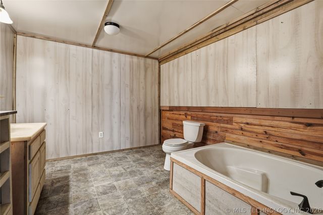 113 S Wilder, Chouteau, OK 74337