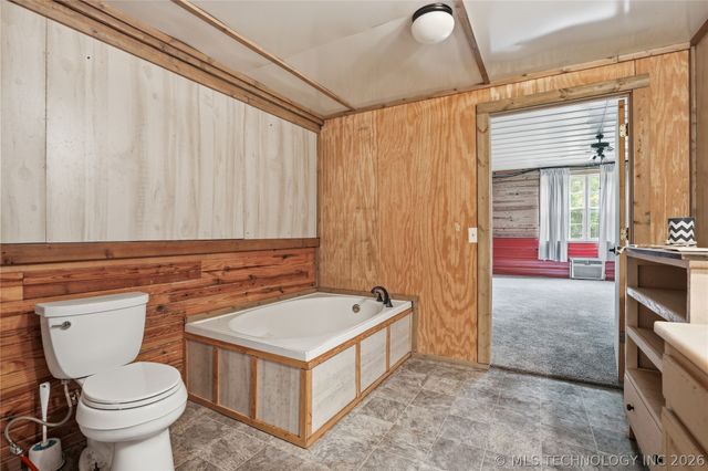 113 S Wilder, Chouteau, OK 74337